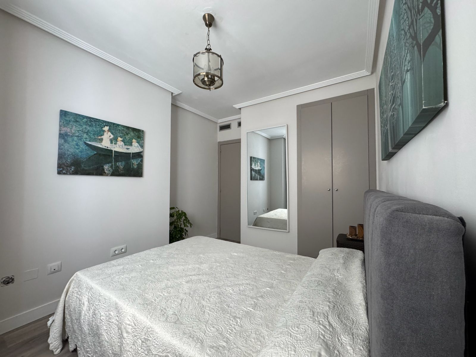 Piso en venta en Vergel, Alicante con 2 habitaciones y 1 baño.