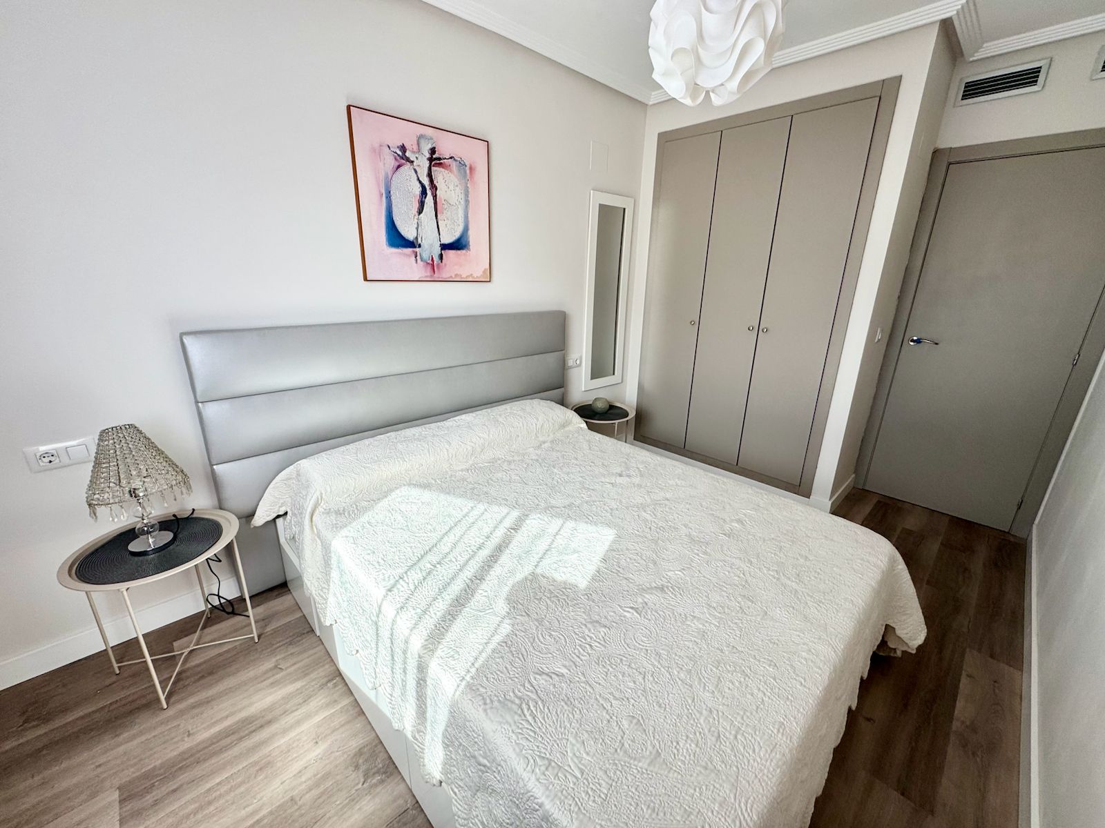Piso en venta en Vergel, Alicante con 2 habitaciones y 1 baño.