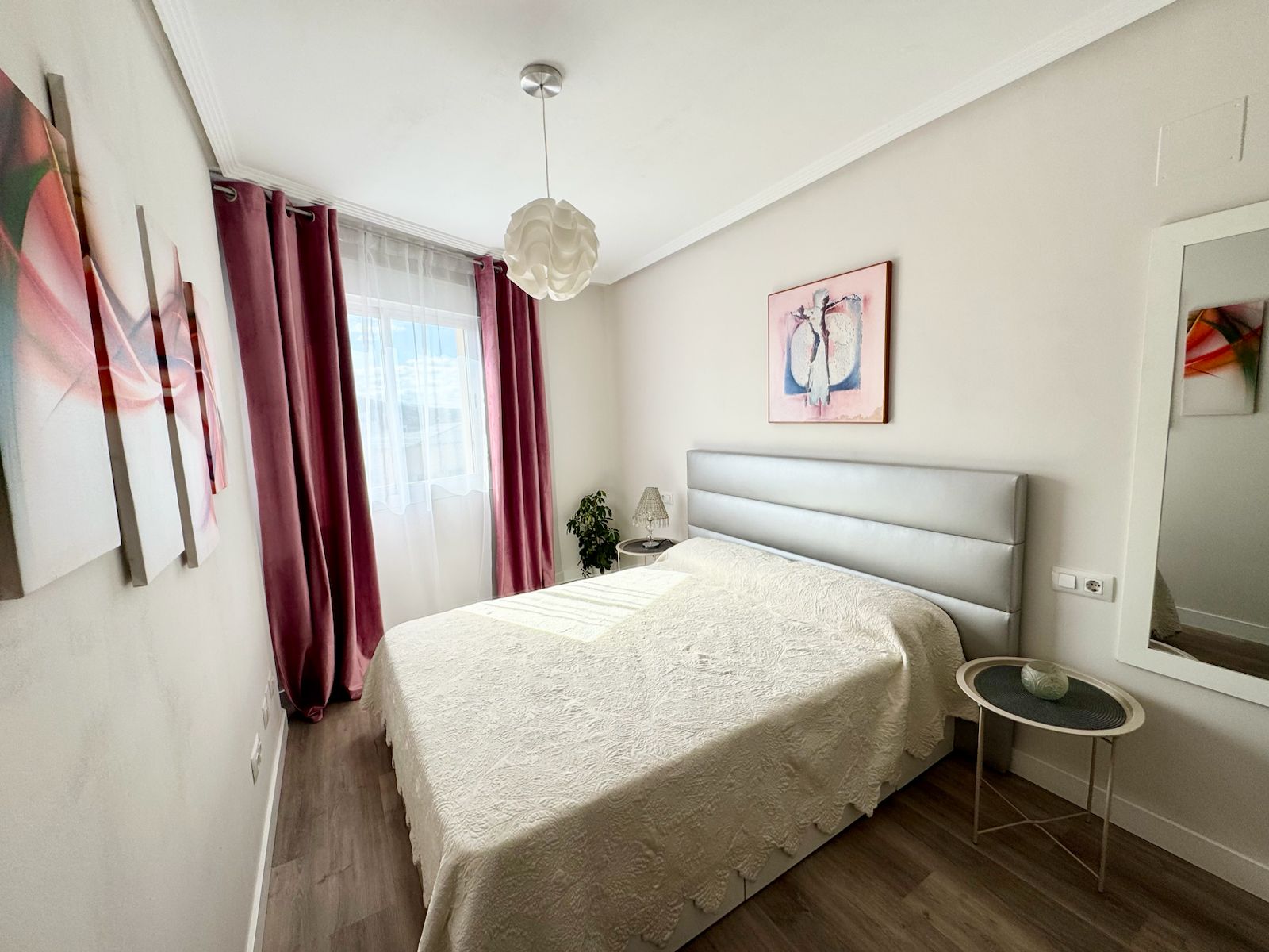 Piso en venta en Vergel, Alicante con 2 habitaciones y 1 baño.