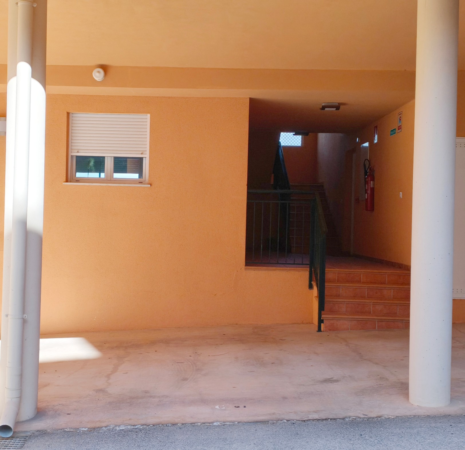   Apartamento con amplia terraza y vistas al mar en el Residencial Aparthotel Las Jacarandas, La Sella.