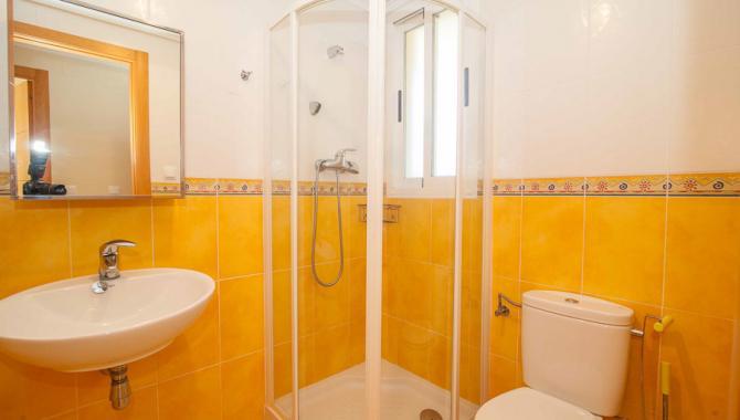 Apartamento de 2 dormitorios 1ª linea en Playa de les Marines, Denia