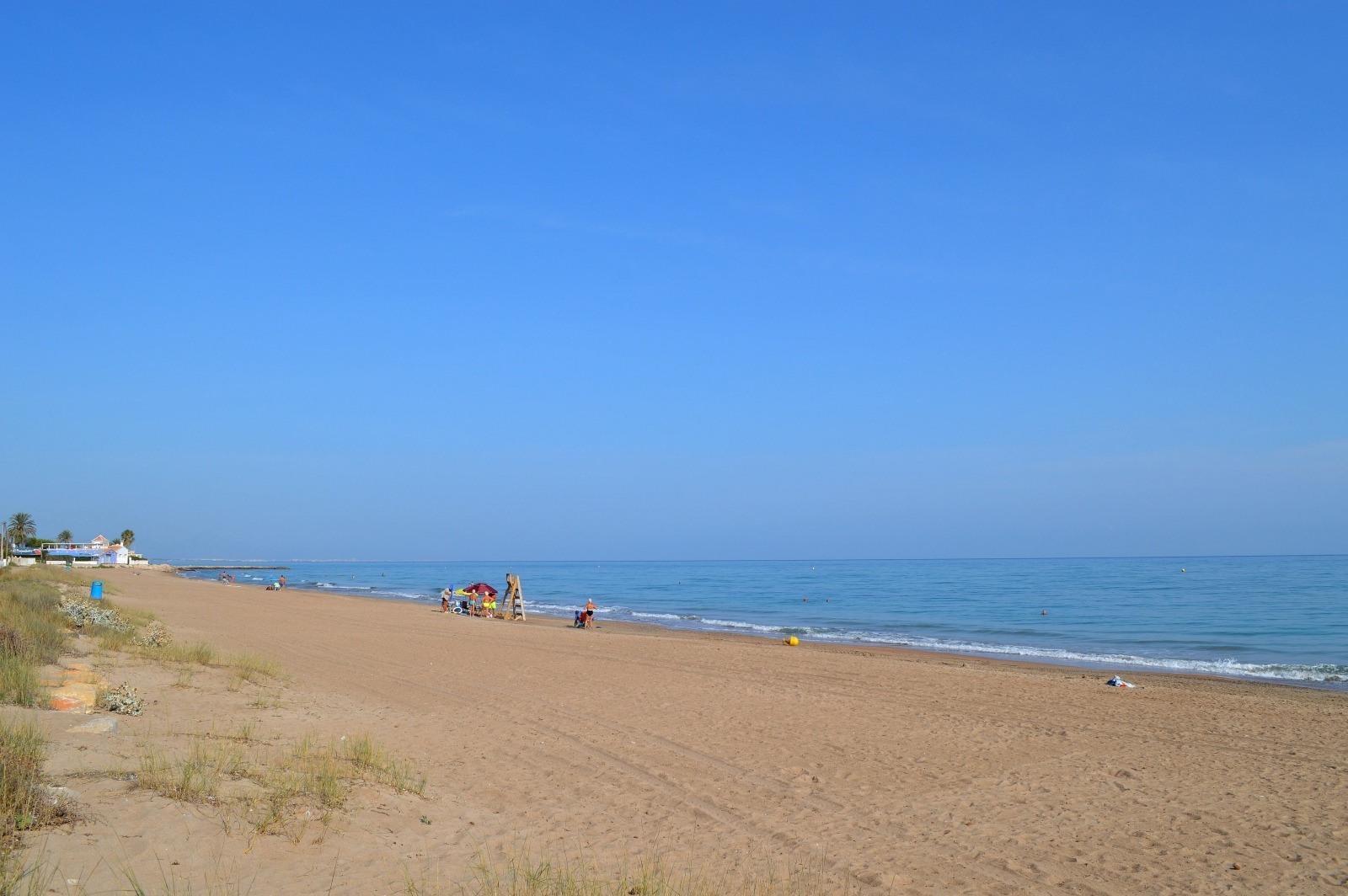Apartamento de 2 dormitorios 1ª linea en Playa de les Marines, Denia