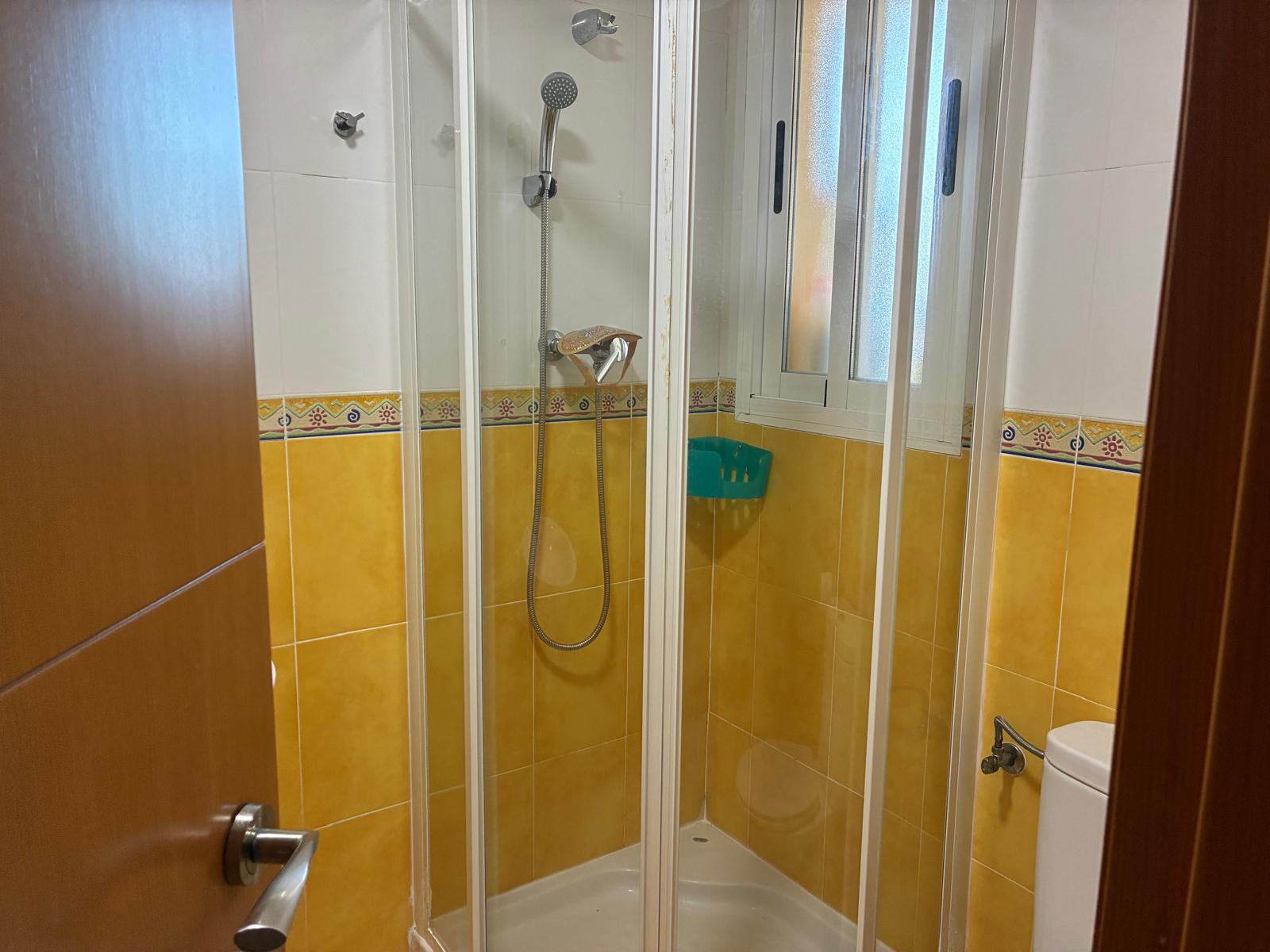Apartamento de 2 dormitorios 1ª linea en Playa de les Marines, Denia