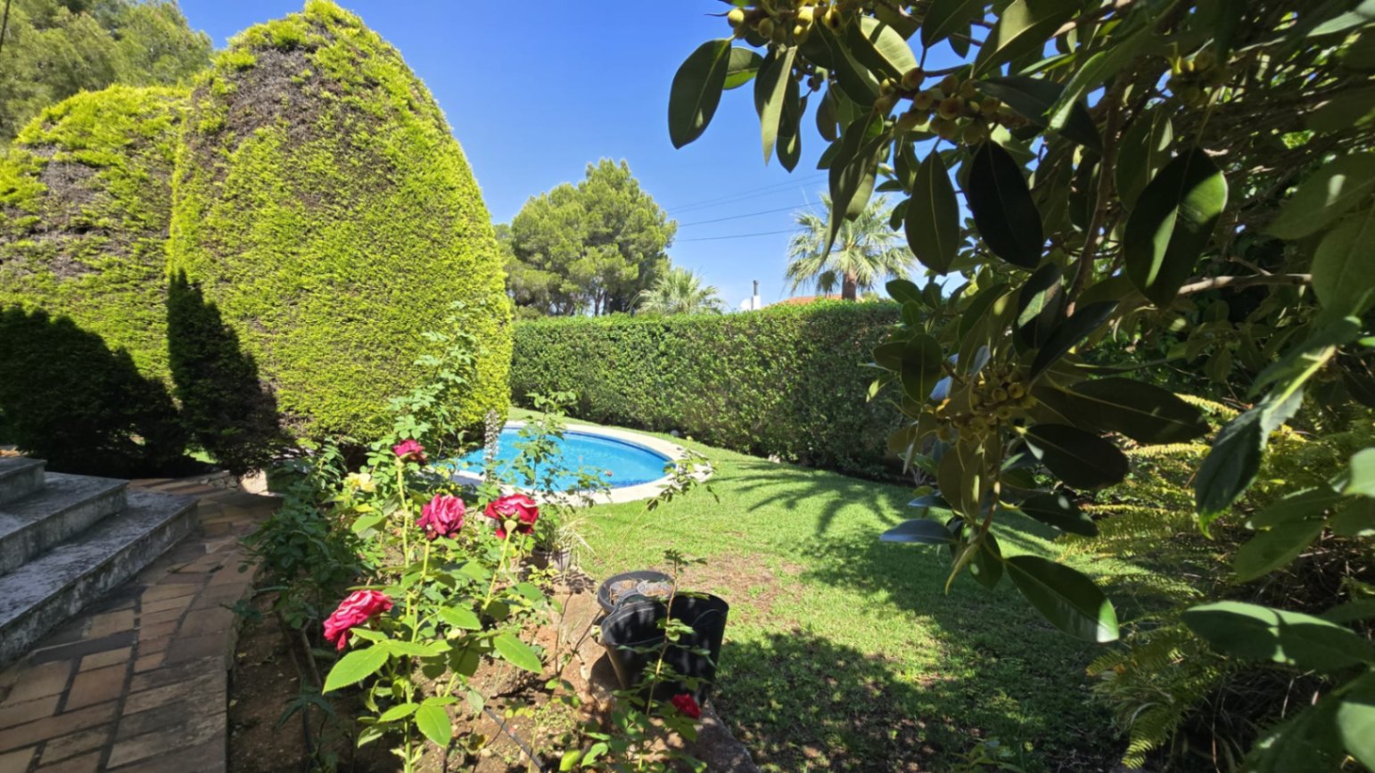 Chalet en venta en Montgó Denia con 2 dormitorios y piscina privada
