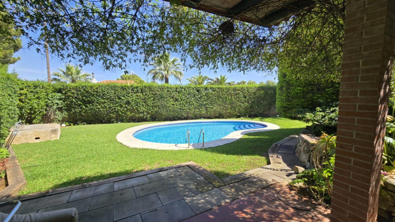 Chalet en venta en Montgó Denia con 2 dormitorios y piscina privada