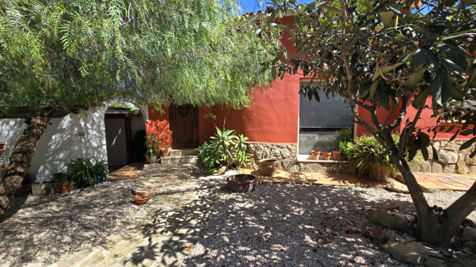 Chalet en venta en Montgó Denia con 2 dormitorios y piscina privada