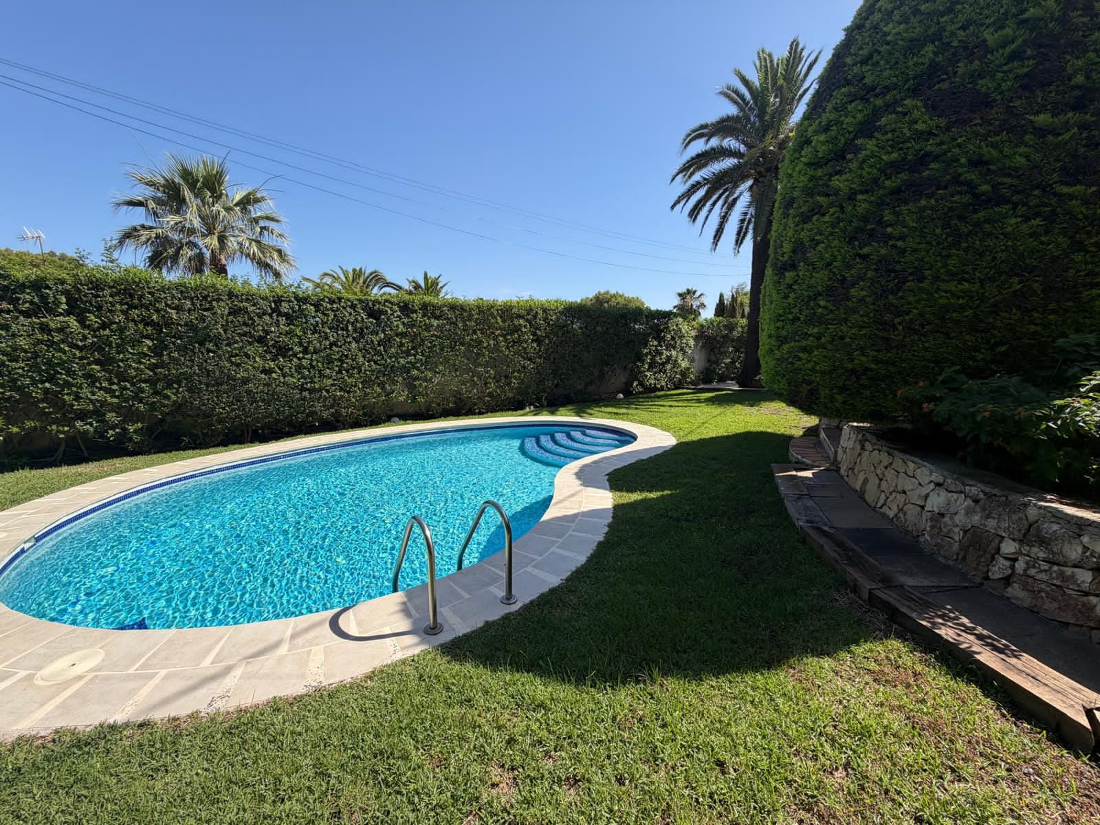 Chalet en venta en Montgó Denia con 2 dormitorios y piscina privada