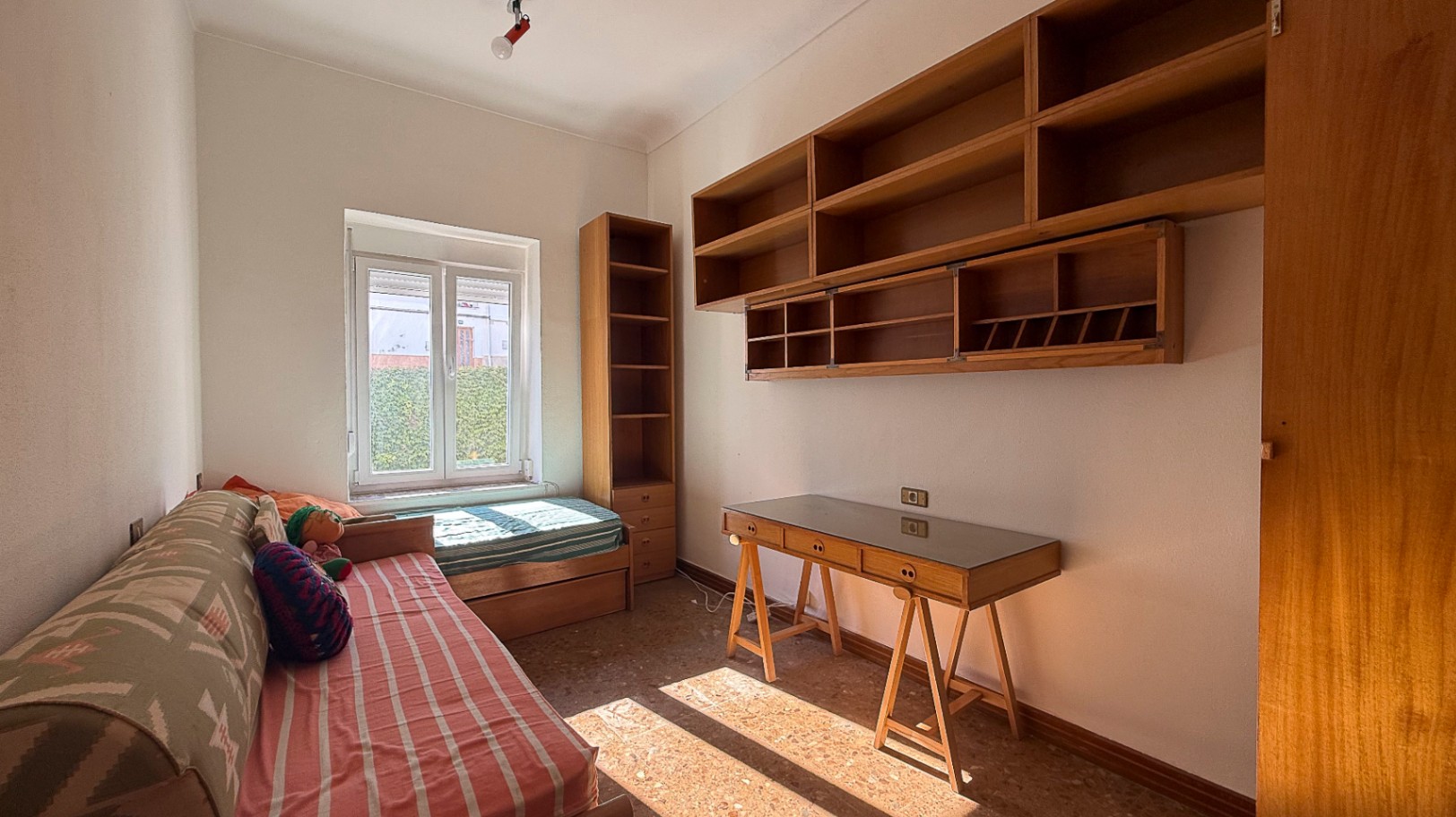 Wohnung zum Verkauf in Denia: 4 Schlafzimmer und Außenterrasse
