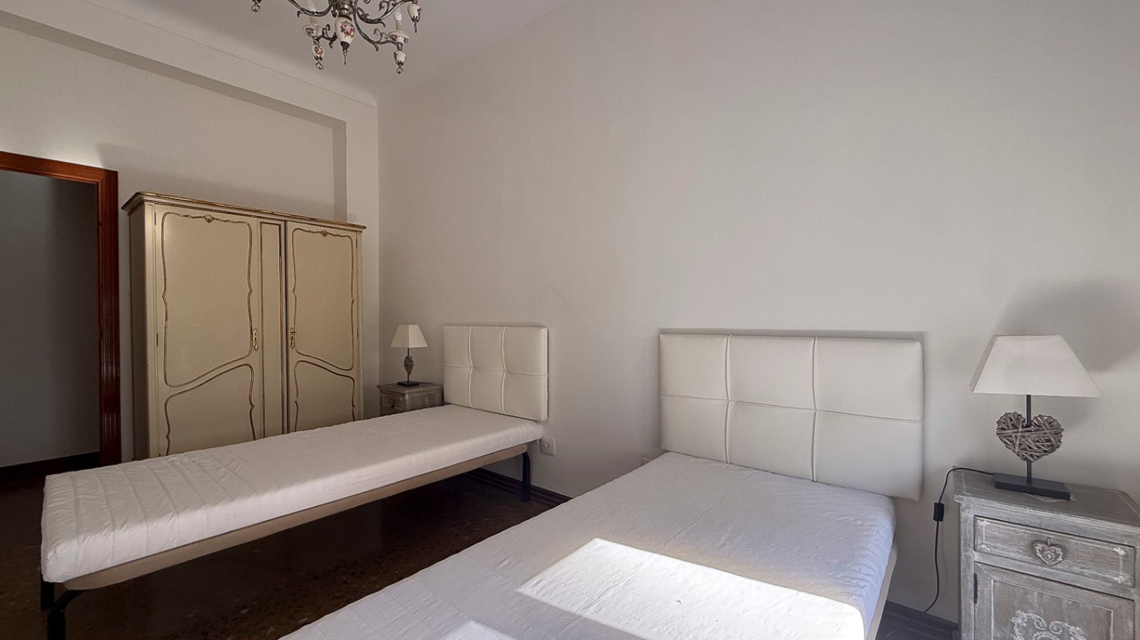 Wohnung zum Verkauf in Denia: 4 Schlafzimmer und Außenterrasse