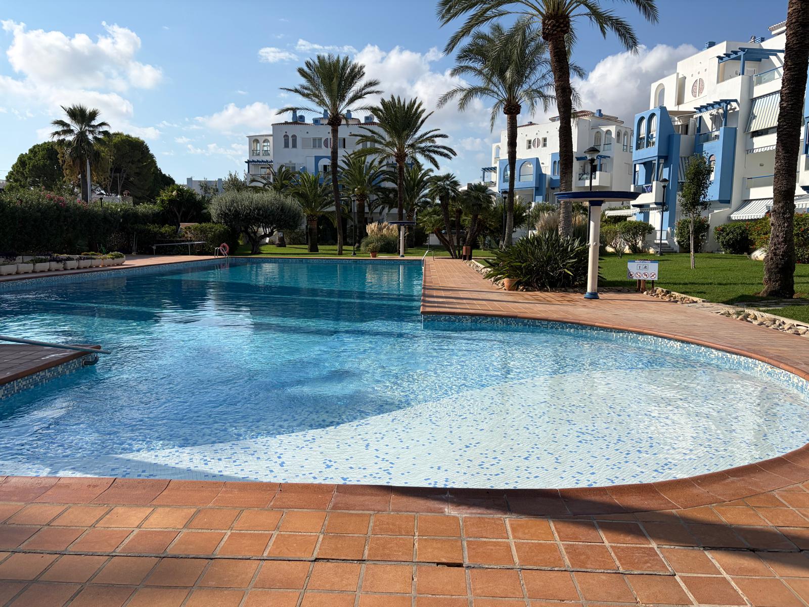 A 3736 J - Apartamento en Denia con 1 dormitorio y piscina comunitaria